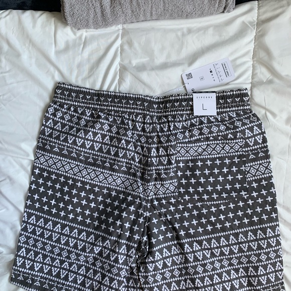 Zip code swim shorts - Picture 10 of 10
